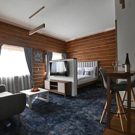 Apartmany Spessart Chomutov Bagian luar foto