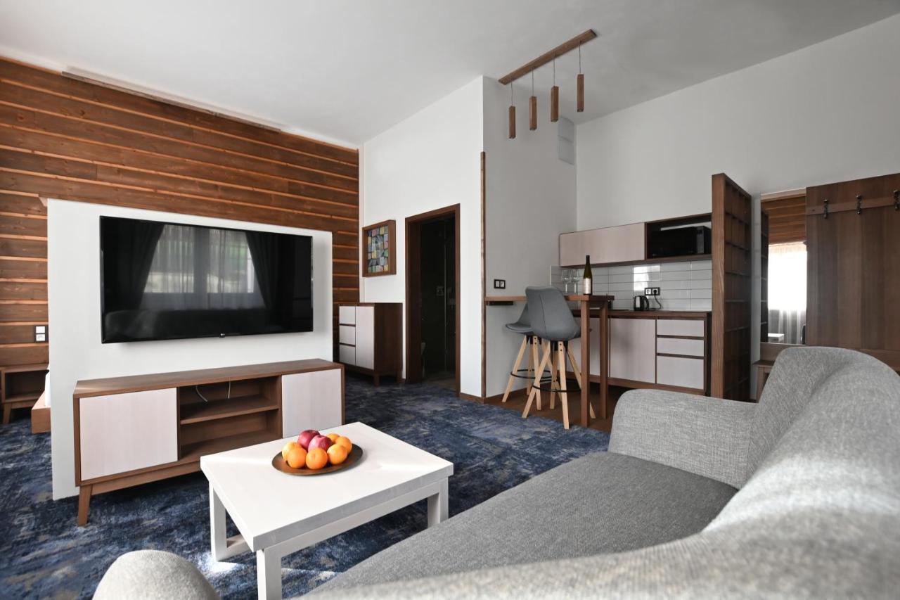 Apartmany Spessart Chomutov Bagian luar foto