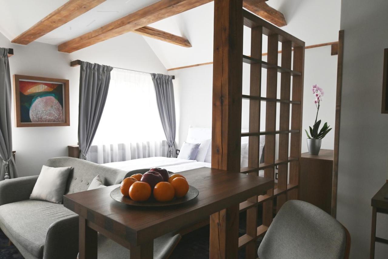 Apartmany Spessart Chomutov Bagian luar foto
