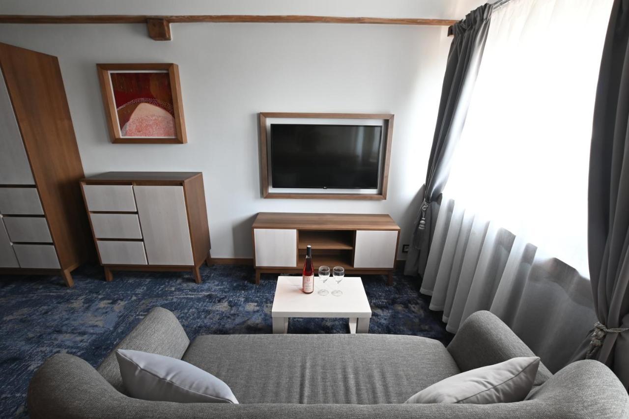 Apartmany Spessart Chomutov Bagian luar foto